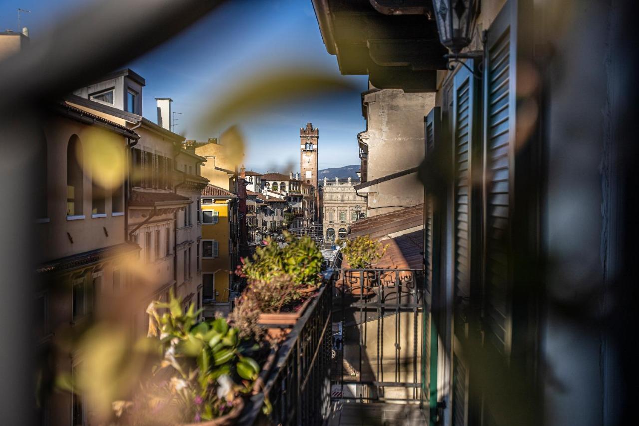 Relais Balcone Di Giulietta Ξενοδοχείο Βερόνα Εξωτερικό φωτογραφία View of the castle from the city