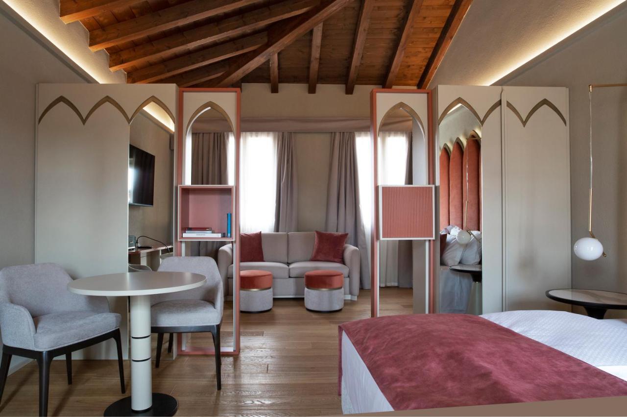 Relais Balcone Di Giulietta Ξενοδοχείο Βερόνα Εξωτερικό φωτογραφία A room at the hotel