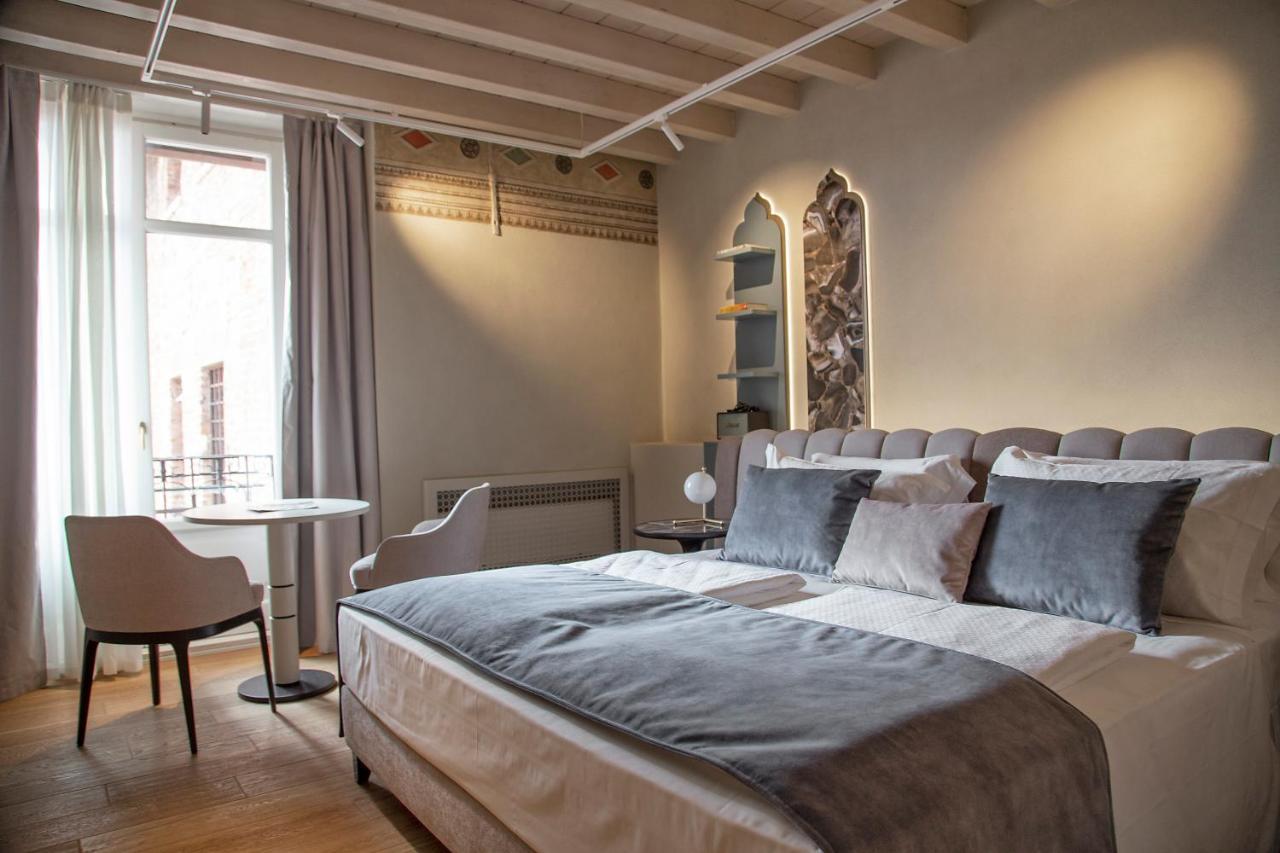 Relais Balcone Di Giulietta Ξενοδοχείο Βερόνα Εξωτερικό φωτογραφία A room at the hotel